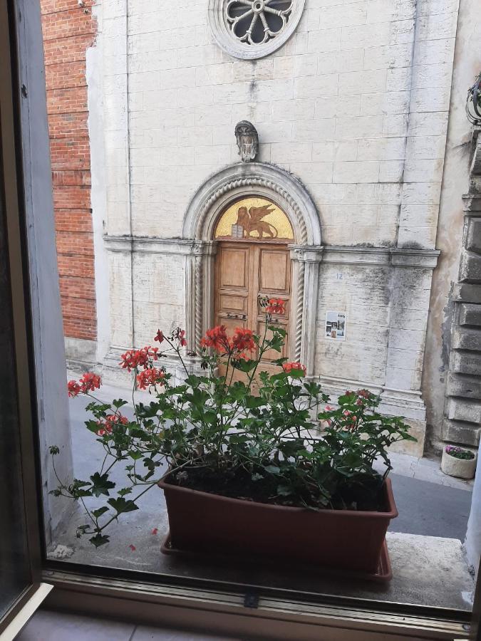 Alloggi Piazza Umberto Primo Pacentro Екстер'єр фото