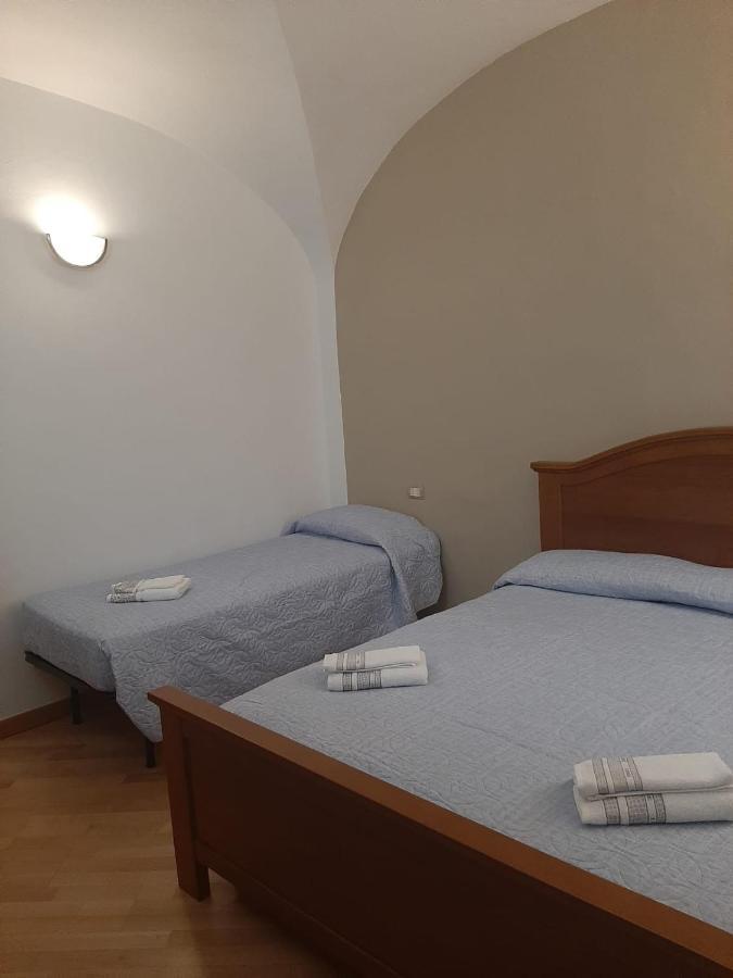Alloggi Piazza Umberto Primo Pacentro Екстер'єр фото